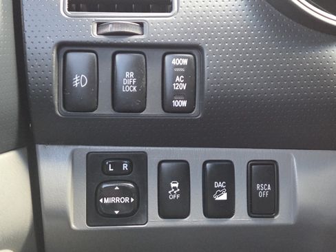 Used 2012 Toyota Tacoma 4x4 Double Cab w/ TRD Off-Road Pkg image 7