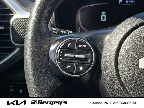Used 2023 Kia Soul LX image 23