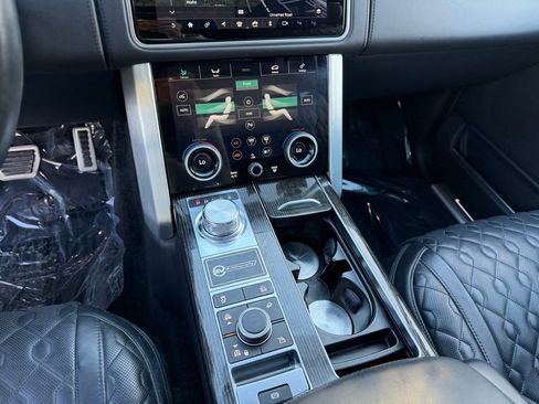 Used 2021 Land Rover Range Rover SV Autobiography Dynamic image 28