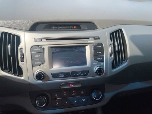 Used 2016 Kia Sportage LX w/ LX Popular Package image 6