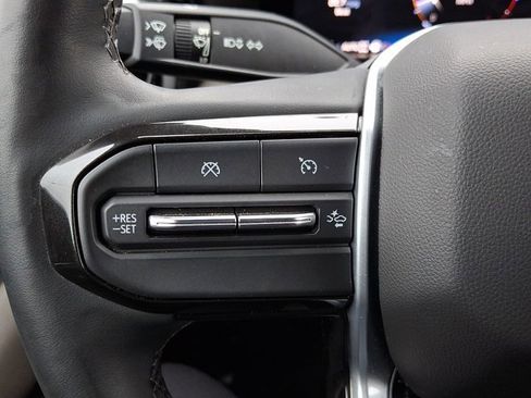 Used 2023 Chevrolet Colorado ZR2 w/ ZR2 Convenience Package III image 21