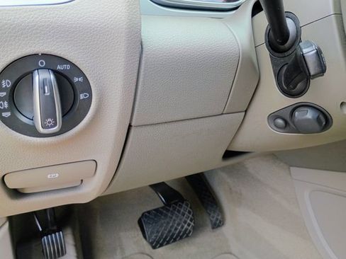 Used 2015 Audi Q7 3.0T Premium Plus w/ Premium Plus Package image 32