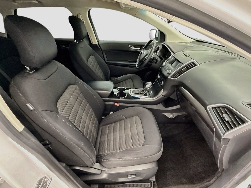 Used 2016 Ford Edge SEL FWD image 18