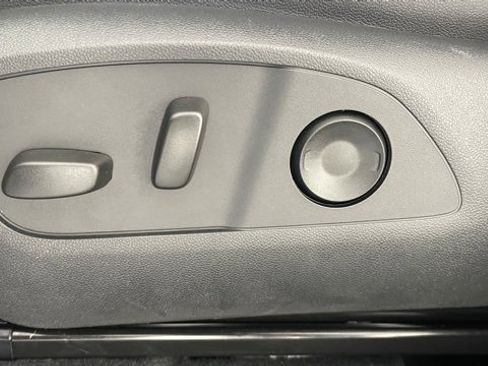 Used 2025 Chevrolet Traverse Z71 w/ Enhanced Driving Package image 34