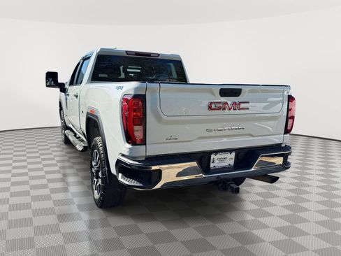 Used 2022 GMC Sierra 2500 Pro w/ Convenience Package AWD/4WD image 6