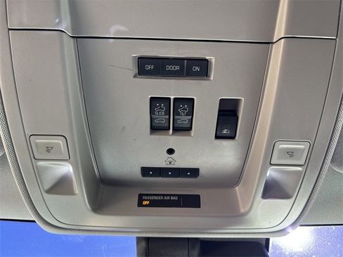 Used 2017 GMC Sierra 1500 SLT image 26