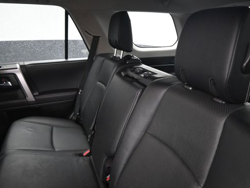 Used 2023 Toyota 4Runner Limited image 18