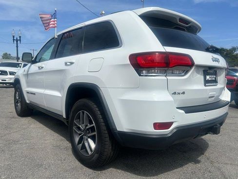 Used 2020 Jeep Grand Cherokee Laredo w/ Quick Order Package 2BN North image 5