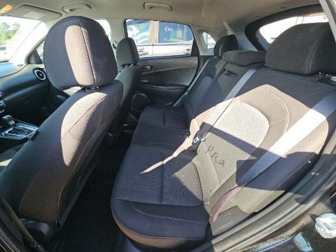 Used 2022 Hyundai Kona SEL w/ Cargo Package FWD image 7