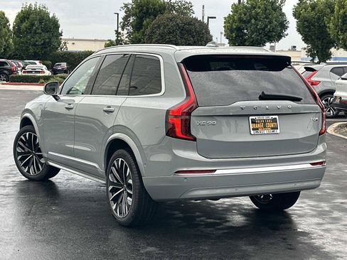 Used 2026 Volvo XC90 T8 Plus w/ Protection Package Premier AWD/4WD image 5