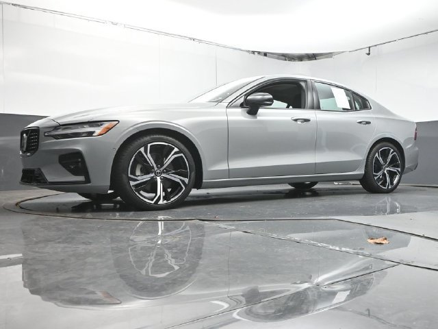 Used 2024 Volvo S60 B5 Plus w/ Protection Package Premier FWD image 34