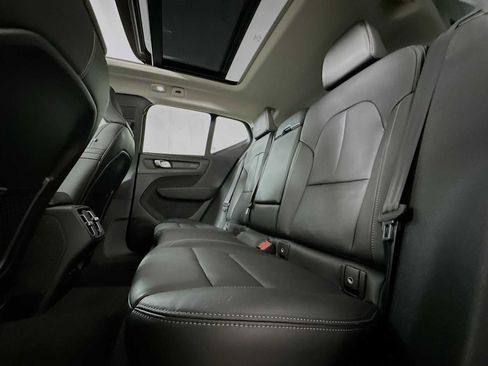 Used 2025 Volvo XC40 B5 Core w/ Protection Package Premier image 23