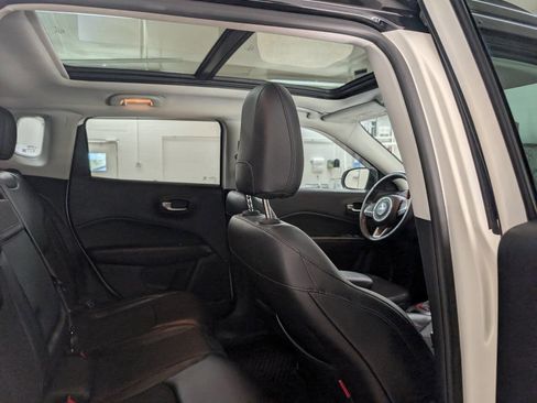Used 2018 Jeep Compass Trailhawk w/ Navigation Group AWD/4WD image 21