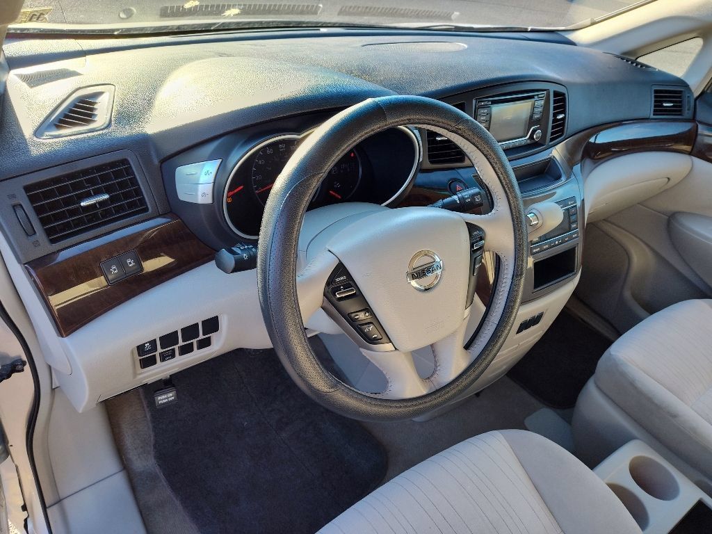 Used 2016 Nissan Quest SV FWD image 12