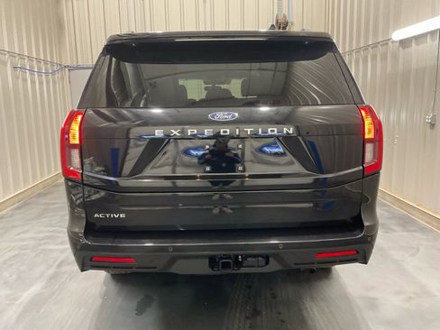 Used 2025 Ford Expedition Active image 24