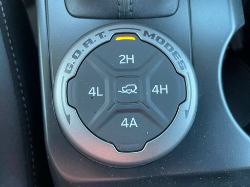 New 2025 Ford Bronco Badlands AWD/4WD image 14