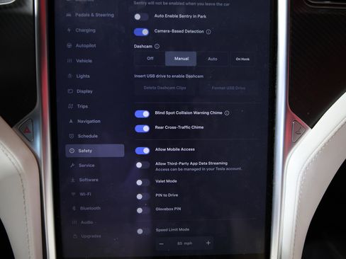 Used 2017 Tesla Model S 75 image 20