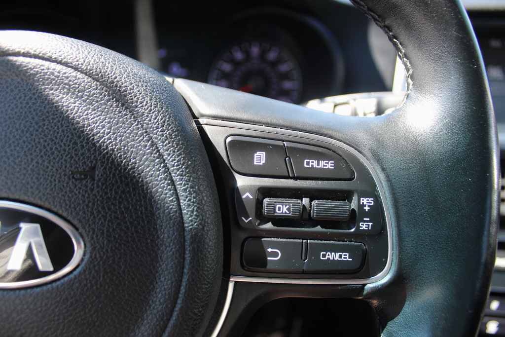 Used 2018 Kia Optima EX FWD image 19