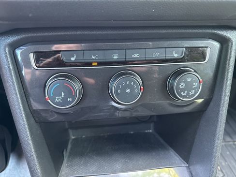 Used 2024 Volkswagen Tiguan S image 15