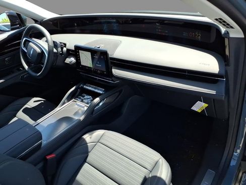 New 2026 Lincoln Nautilus Reserve w/ Jet Appearance Package AWD/4WD image 13