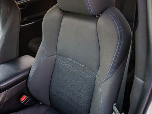 Used 2022 Toyota RAV4 SE image 25