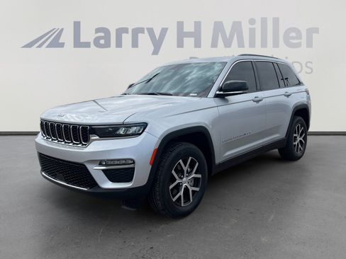 Used 2025 Jeep Grand Cherokee Limited w/ Trailer Tow Package RWD image 1
