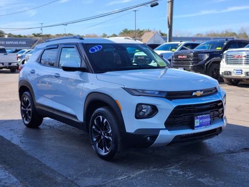 Used 2023 Chevrolet TrailBlazer LT AWD/4WD image 7