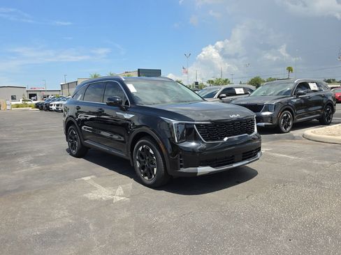 New 2026 Kia Sorento S w/ S Panoramic Sunroof Package FWD image 2