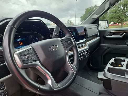 Used 2023 Chevrolet Silverado 1500 LT Trail Boss w/ Protection Package AWD/4WD image 10