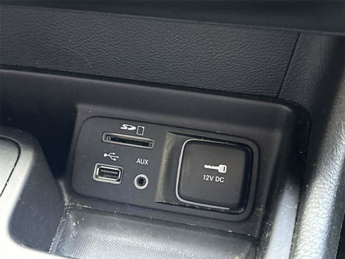 Used 2014 Jeep Cherokee Latitude w/ Cold Weather Group AWD/4WD image 29