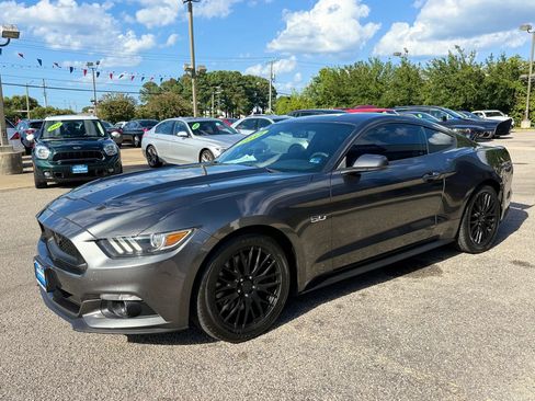 Used 2015 Ford Mustang GT Premium RWD image 31