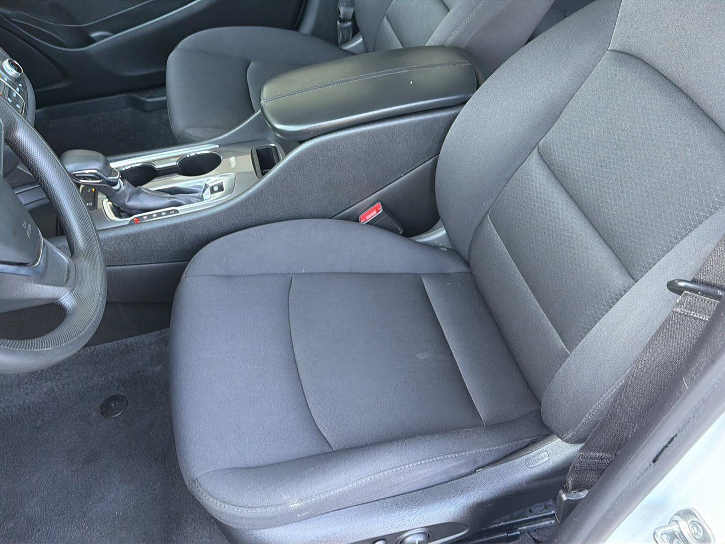 Used 2024 Chevrolet Malibu LT FWD image 29