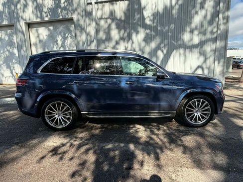 Used 2024 Mercedes-Benz GLS 580 4MATIC image 7