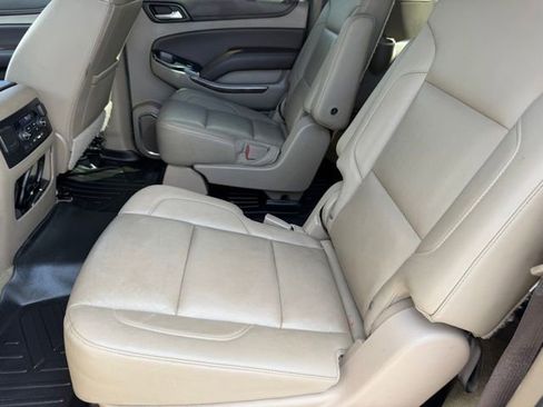 Used 2017 Chevrolet Suburban LT w/ LT Signature Package AWD/4WD image 15