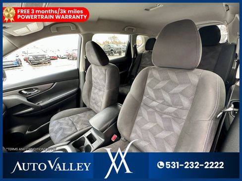 Used 2015 Nissan Rogue SV image 14