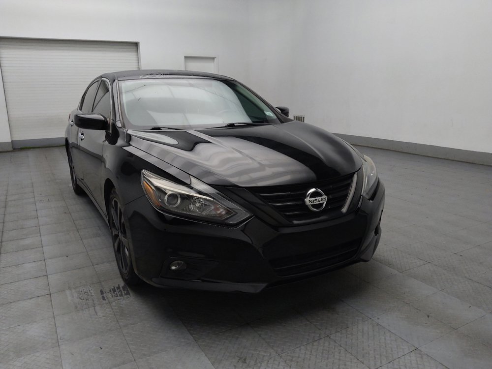 Used 2018 Nissan Altima 2.5 SR w/ SR Midnight Edition FWD image 13
