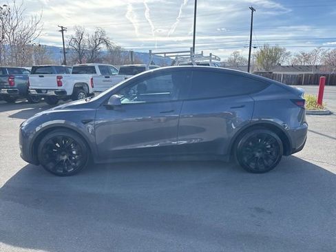 Used 2021 Tesla Model Y Long Range image 5