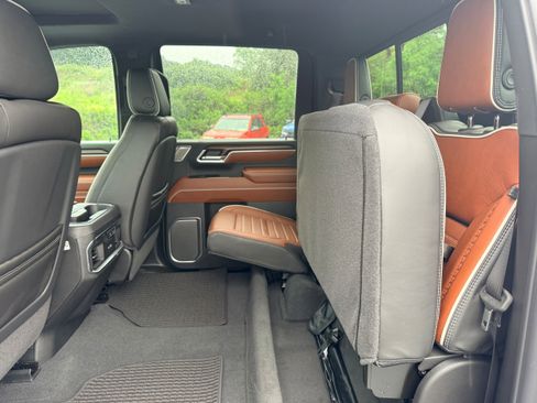 New 2026 GMC Sierra 2500 Denali Ultimate w/ Max Trailering Package image 11