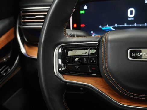 Certified 2024 Jeep Grand Wagoneer Series III w/ Rear-Seat Entertainment Group AWD/4WD image 40