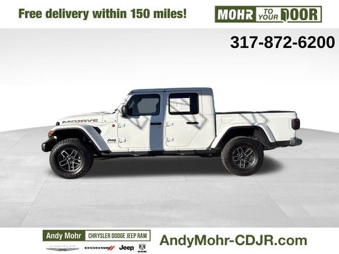 Used 2025 Jeep Gladiator Mojave w/ Convenience Group image 4