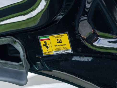 Used 2018 Ferrari 488 GTB RWD image 25