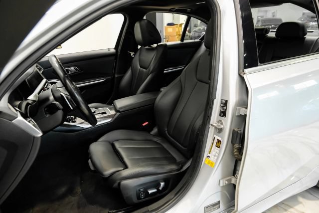 Used 2020 BMW 330i Sedan w/ Convenience Package RWD image 34