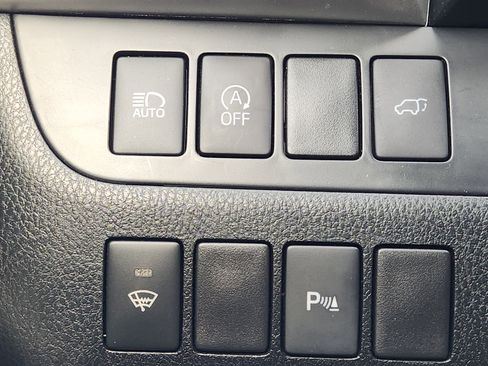 Used 2018 Toyota Highlander Limited image 22