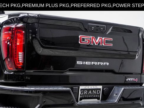 Used 2023 GMC Sierra 2500 AT4 w/ AT4 Premium Plus Package AWD/4WD image 13