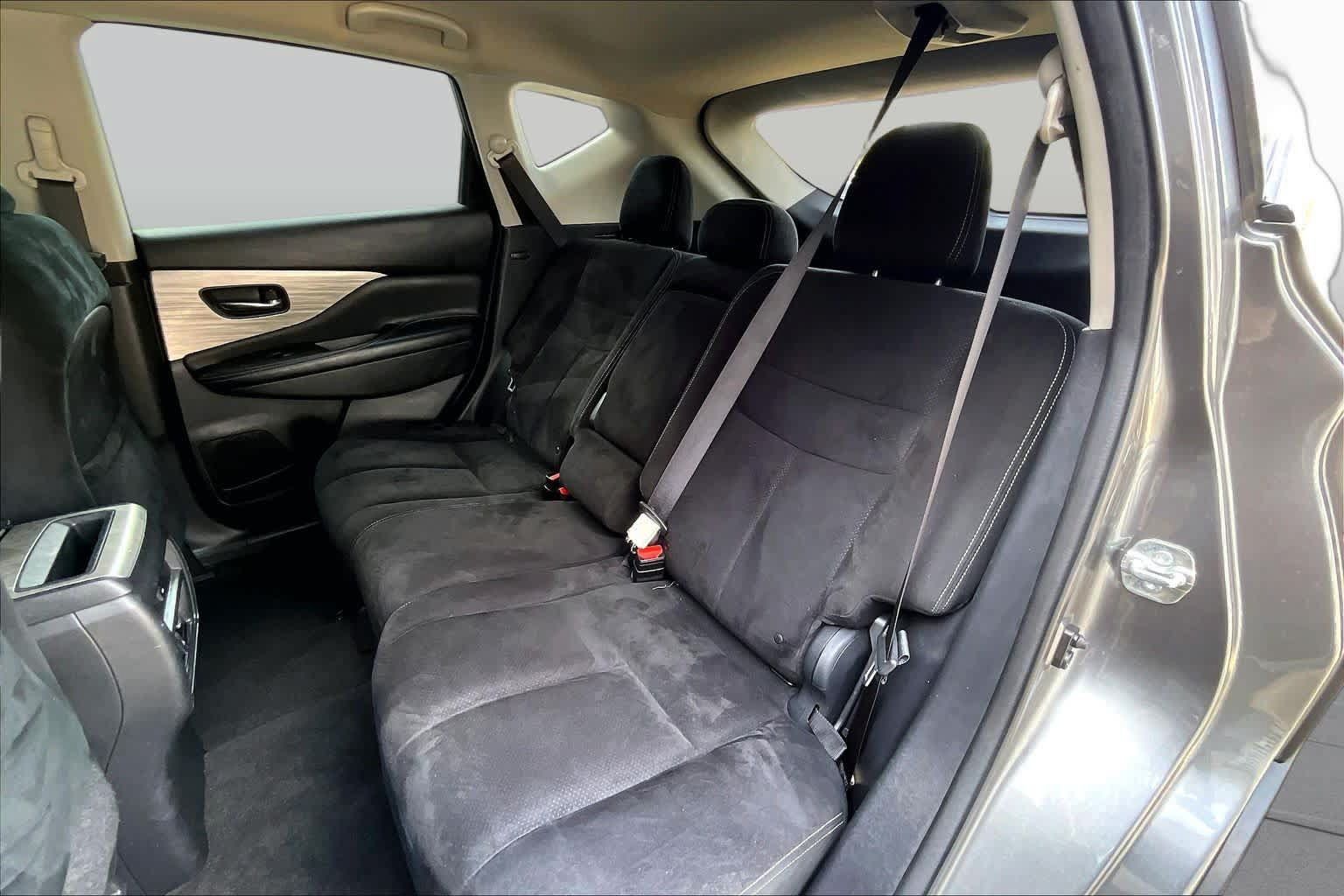 Used 2016 Nissan Murano S w/ Navigation Package AWD/4WD image 19