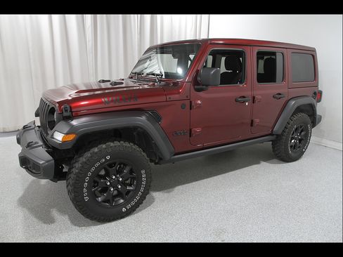 Used 2021 Jeep Wrangler Unlimited Sport AWD/4WD image 3