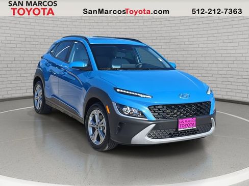 Used 2023 Hyundai Kona SEL w/ Convenience Package image 3