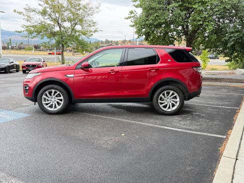 Used 2019 Land Rover Discovery Sport HSE AWD/4WD image 5