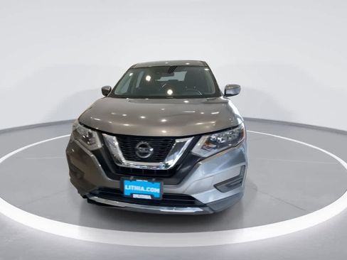 Used 2020 Nissan Rogue S image 3