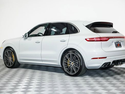 Used 2019 Porsche Cayenne Turbo w/ Sportdesign Package image 22